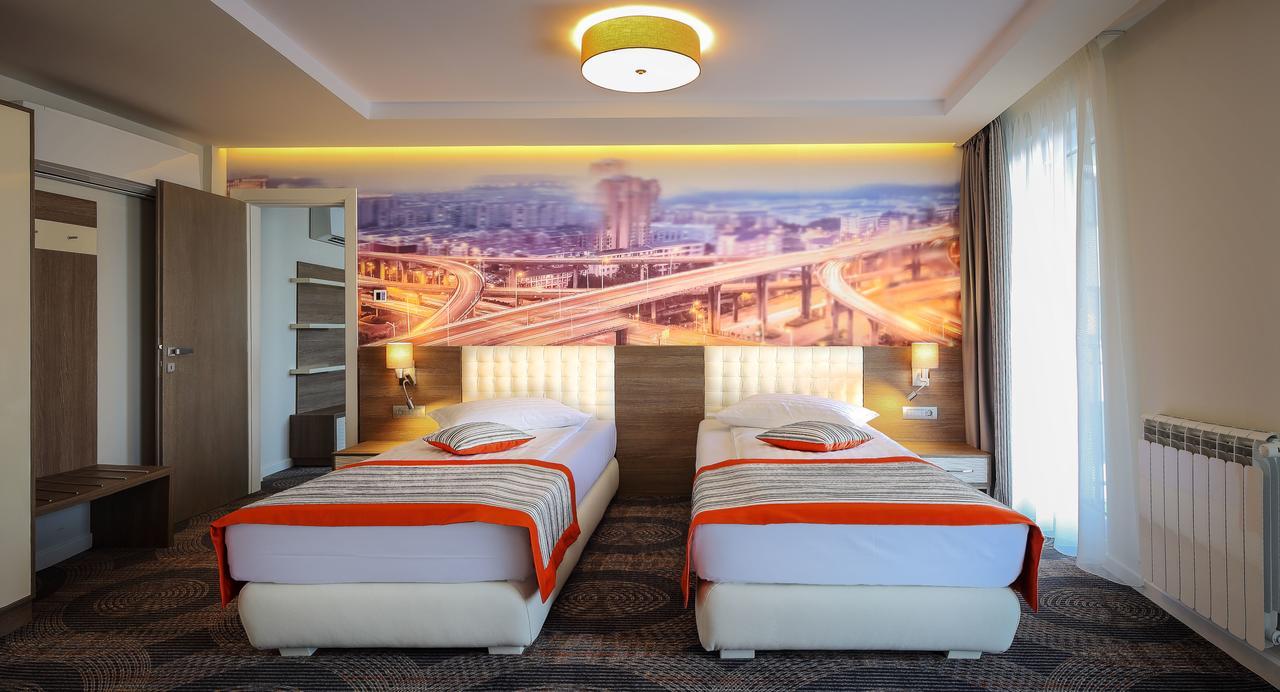 Plaza35 Aparthotel Sibiu Luaran gambar