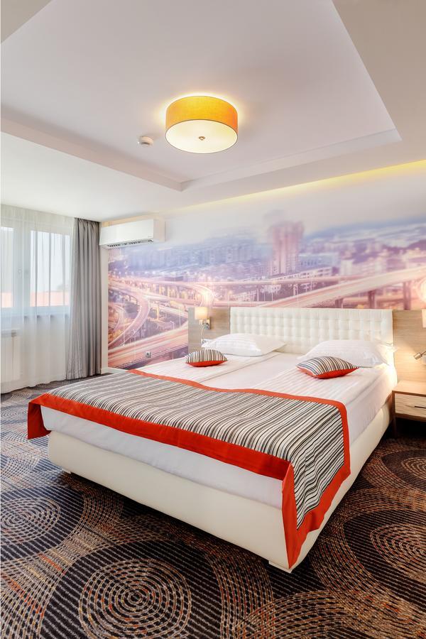Plaza35 Aparthotel Sibiu Luaran gambar