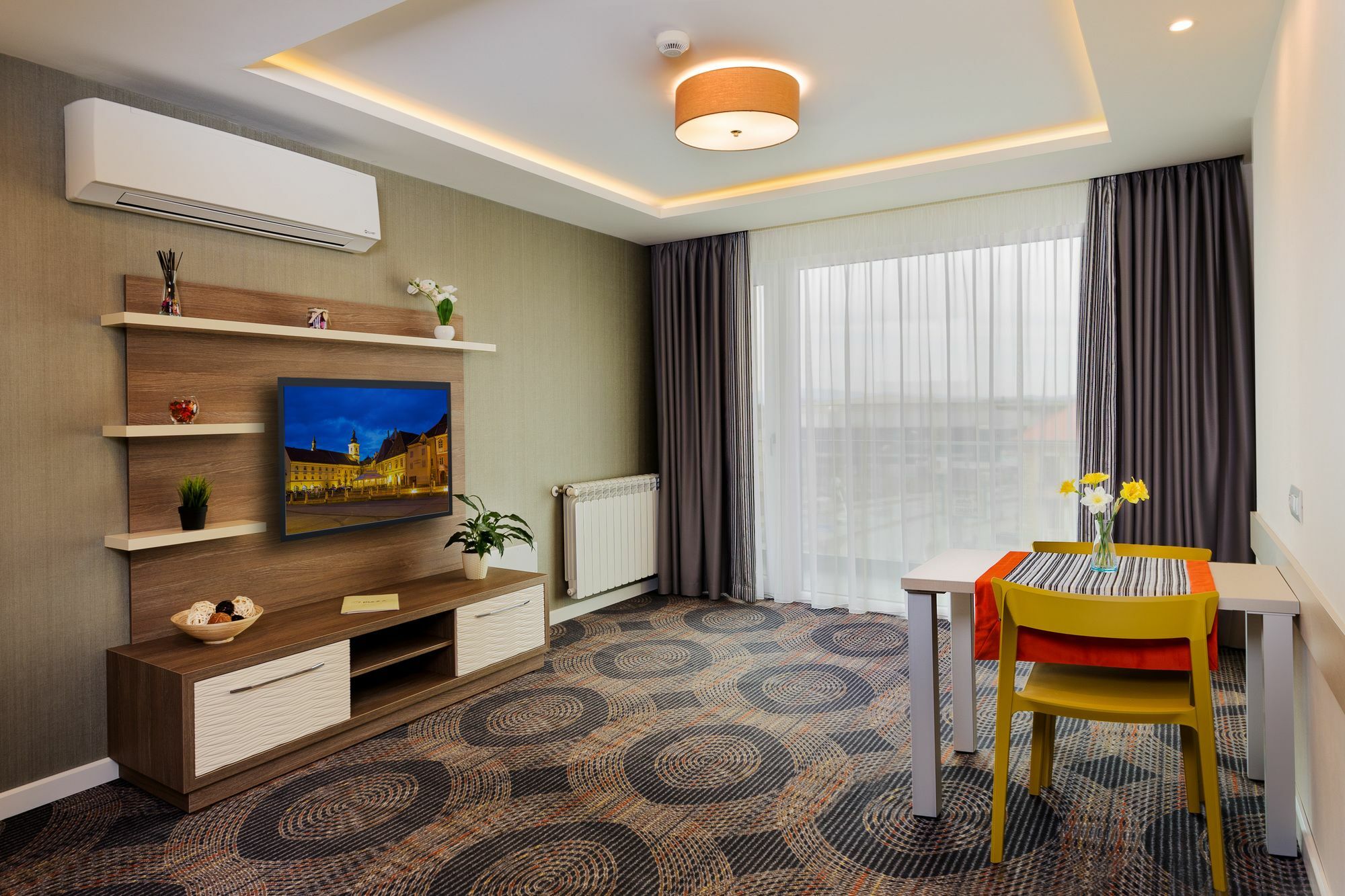 Plaza35 Aparthotel Sibiu Luaran gambar